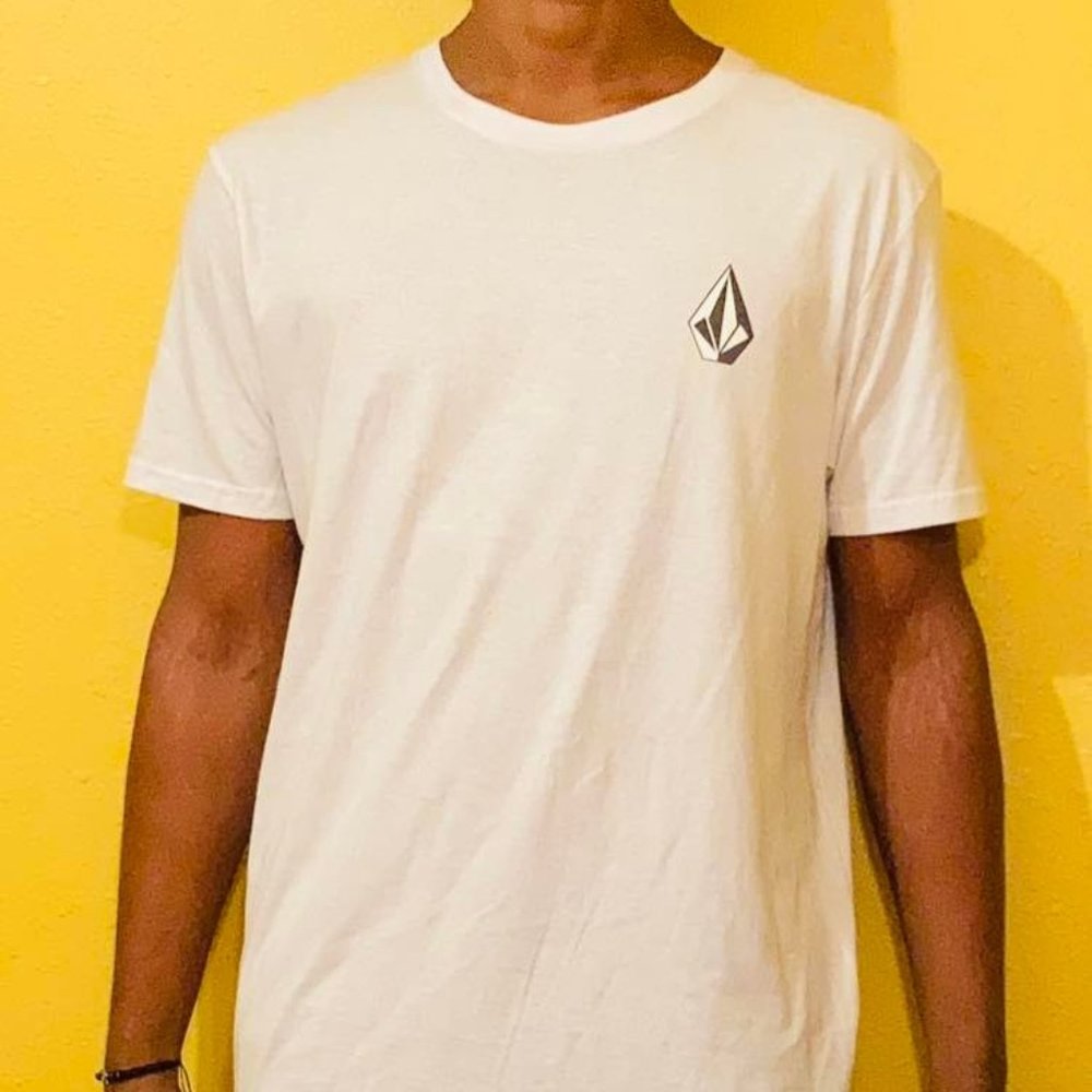 (Retail $22) Volcom Men's L Short Sleeve T-Shirt White Euro Corpo 100% Cotton